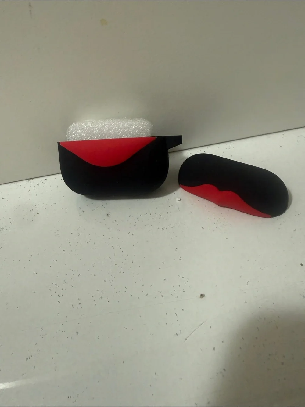 Black Silicone Case with Red Lips Accent - Women airport case brand new no box